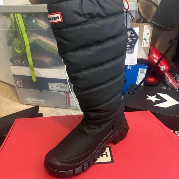 Hunter Black Quilted Women's Winter Boots - Picture 2 of 3